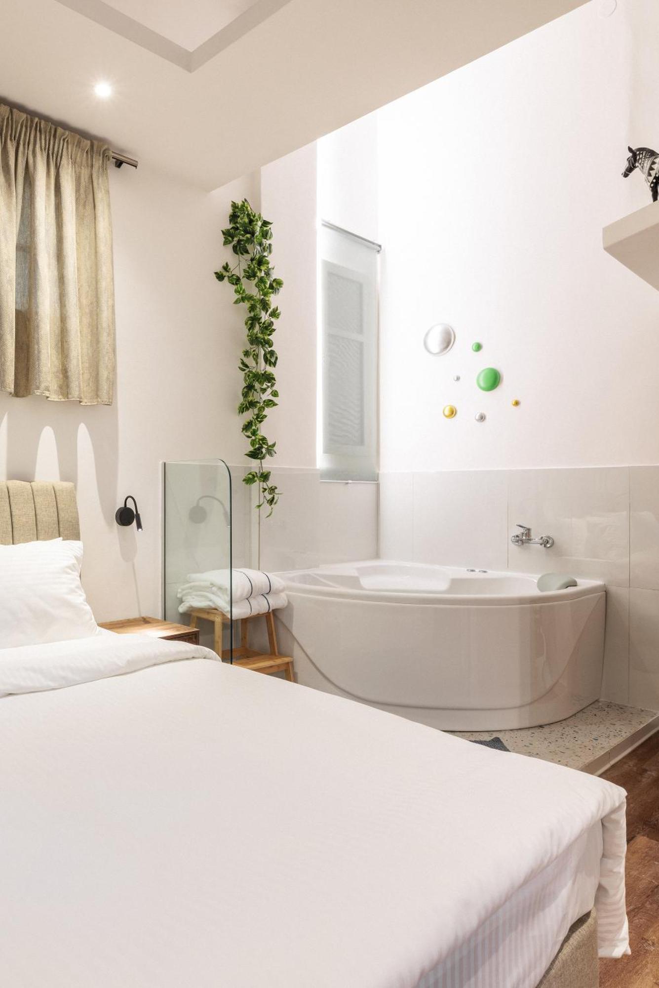 Couple-In Magical Suite With Jacuzzi Thessaloníki Eksteriør bilde